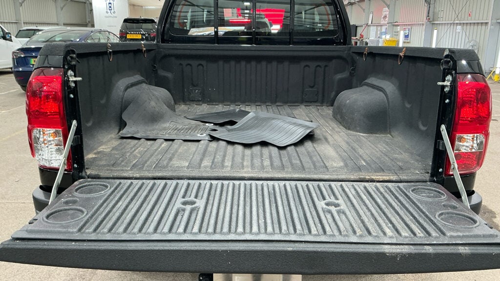 Used Toyota Hilux 2023 for sale - 78097917: Photo 7