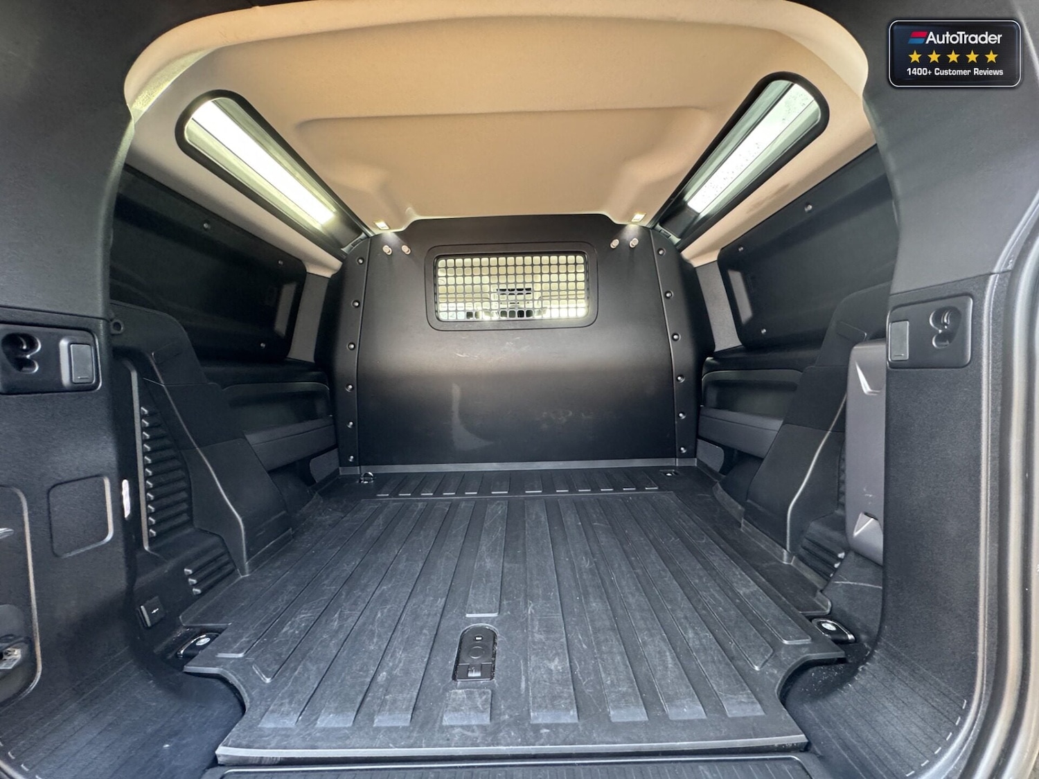 Used Land Rover Defender 2022 for sale - 77363354: Photo 13