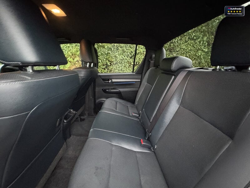 Used Toyota Hilux 2023 for sale - 77037253: Photo 10
