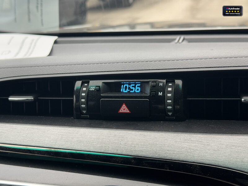 Used Toyota Hilux 2023 for sale - 77037253: Photo 24