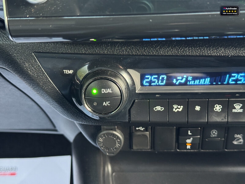 Used Toyota Hilux 2023 for sale - 77037253: Photo 39