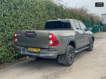 Used Toyota Hilux 2023 for sale - 77037253: Photo