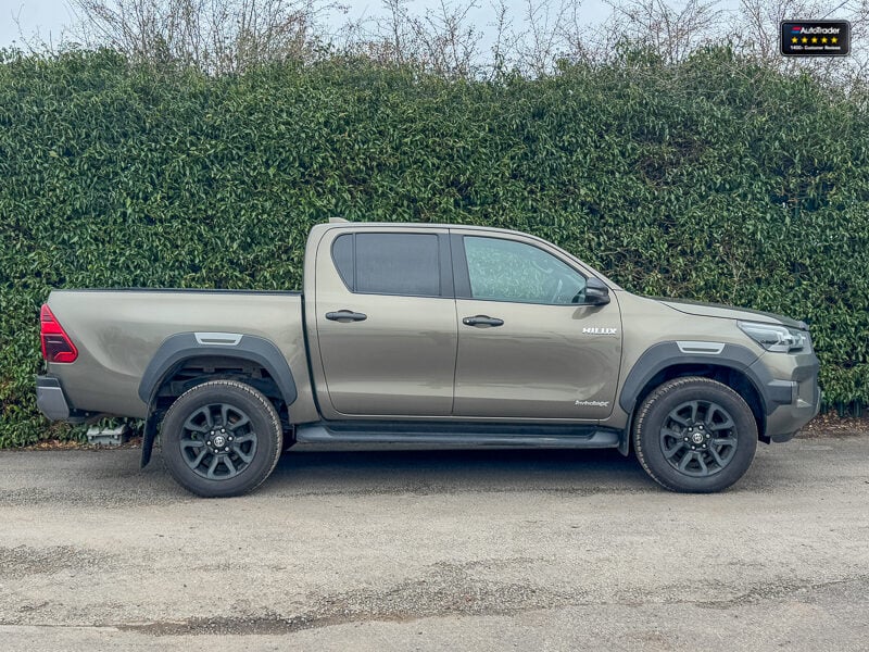 Used Toyota Hilux 2023 for sale - 77037253: Photo 4