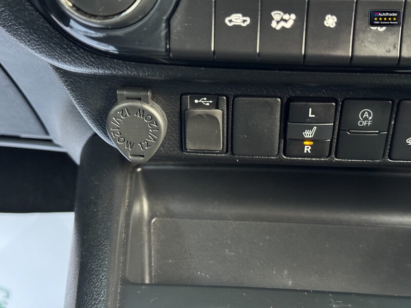 Used Toyota Hilux 2023 for sale - 77037253: Photo 42