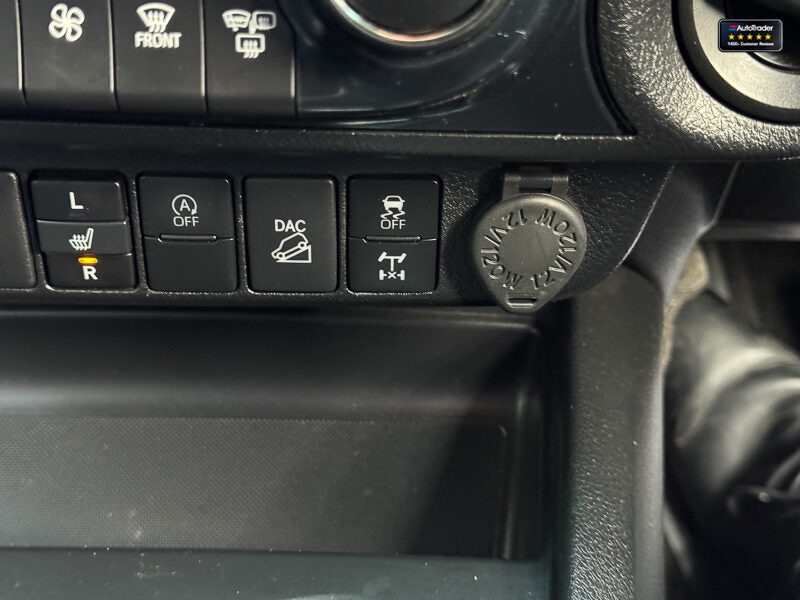 Used Toyota Hilux 2023 for sale - 77037253: Photo 43