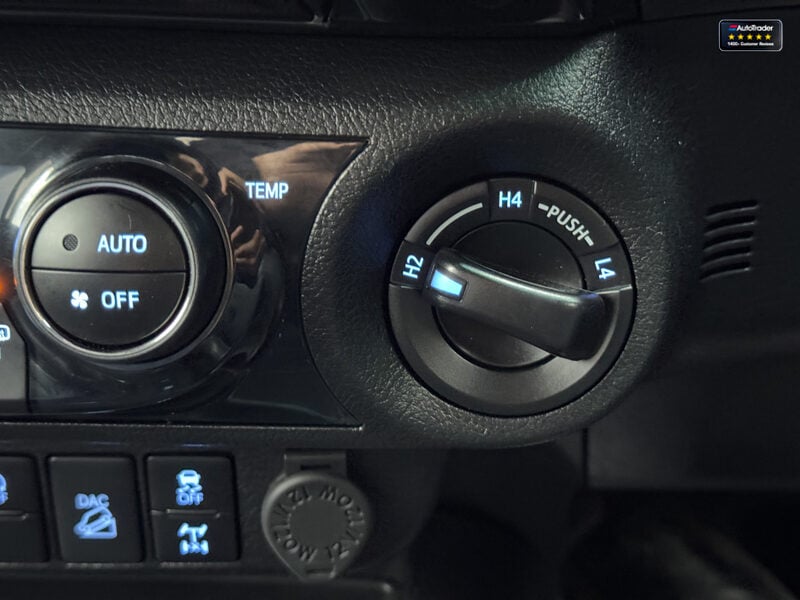 Used Toyota Hilux 2022 for sale - 77041735: Photo 42