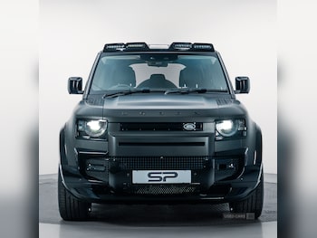 Used Land Rover Defender 2021 for sale - 75402901: Photo