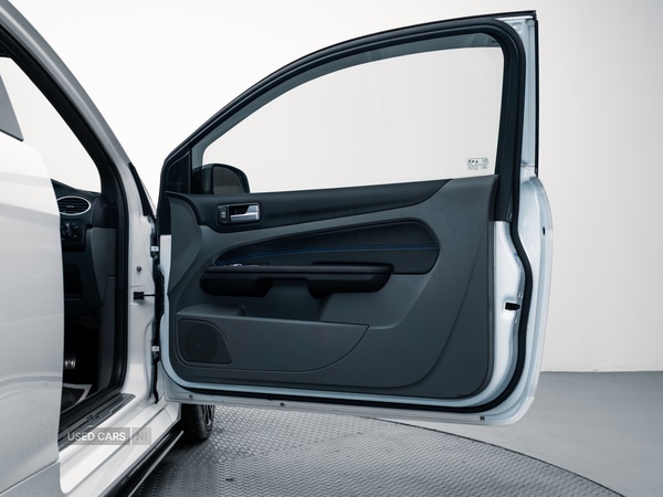 Used Ford Focus 2009 for sale - 76593286: Photo 19