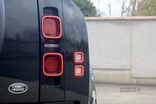 Used Land Rover Defender 2021 for sale - 77705909: Photo 12