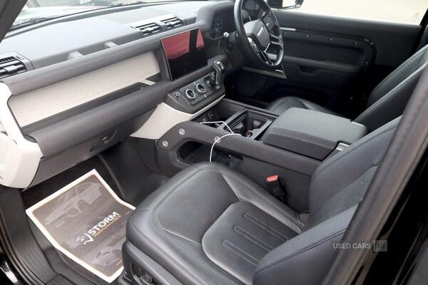Used Land Rover Defender 2021 for sale - 77705909: Photo 19