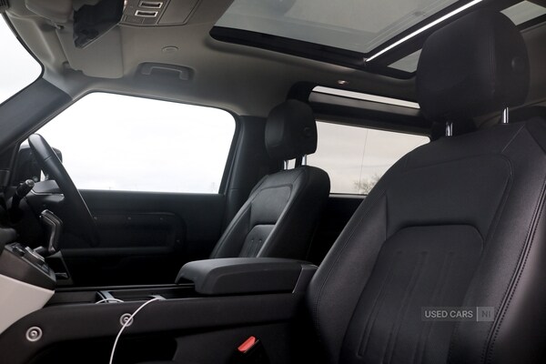 Used Land Rover Defender 2021 for sale - 77705909: Photo 20