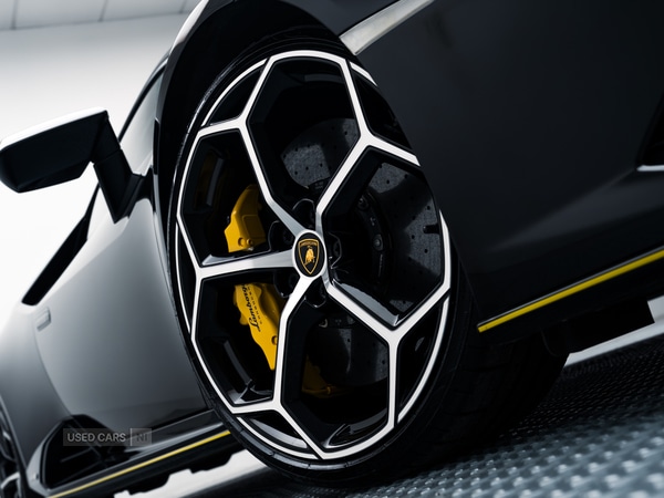 Used Lamborghini Huracan 2021 for sale - 77825542: Photo 14