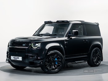 Land Rover - Defender