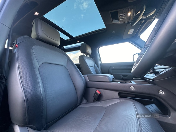 Used Land Rover Defender 2024 for sale - 76593224: Photo 11