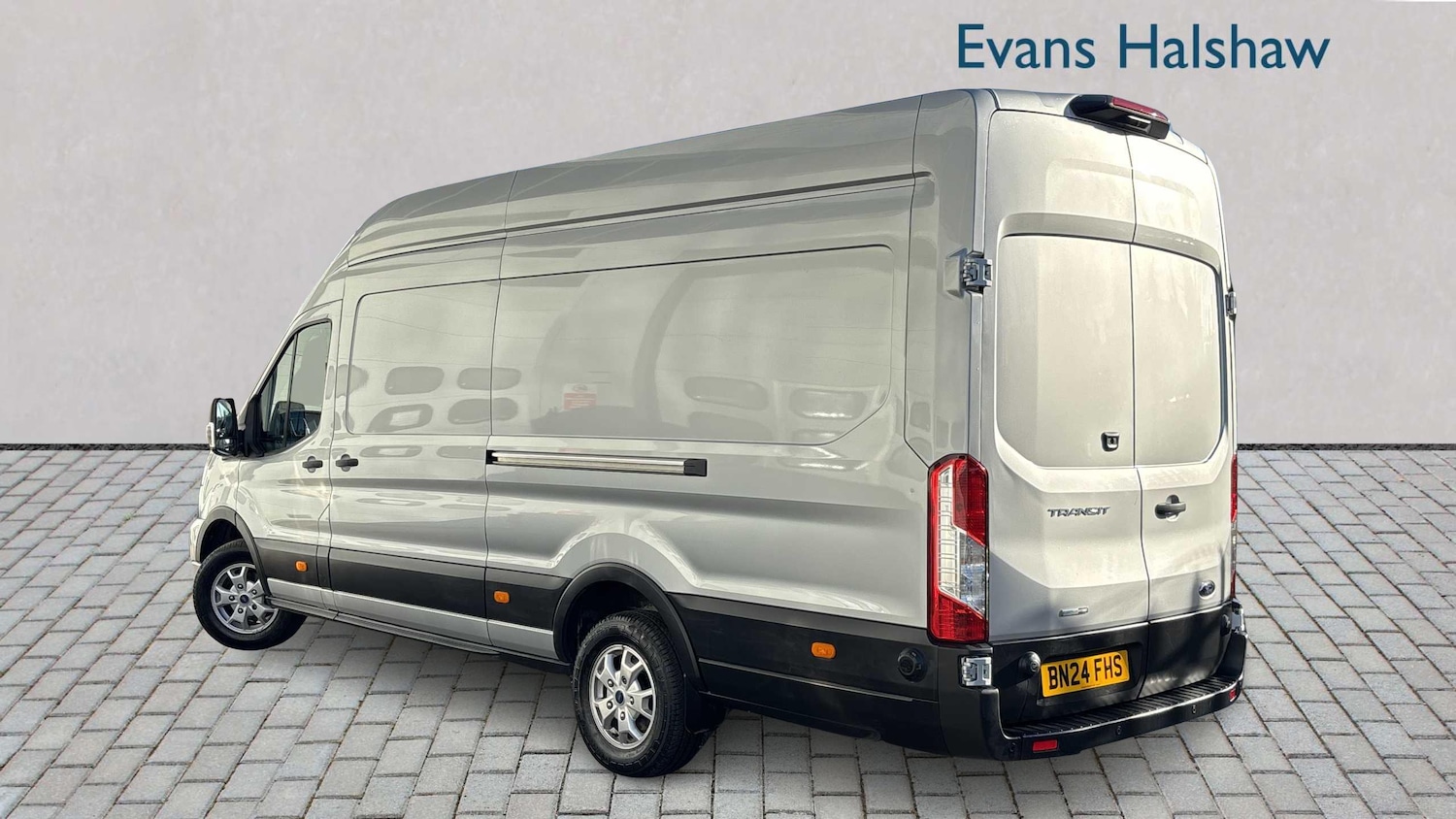 Used Ford Transit 2024 for sale - 76718175: Photo 2