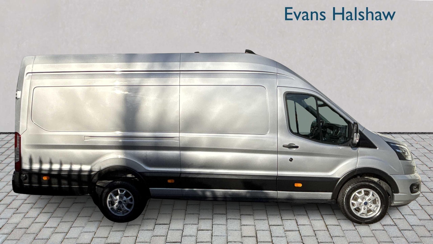 Used Ford Transit 2024 for sale - 76718175: Photo 3