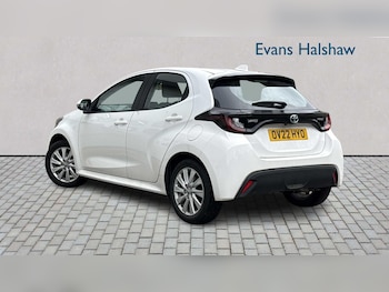 Used Toyota Yaris 2022 for sale - 76373634: Photo