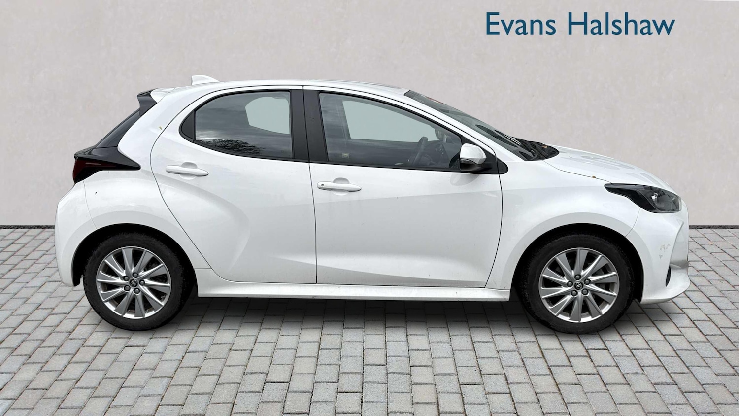 Used Toyota Yaris 2022 for sale - 76373634: Photo 3