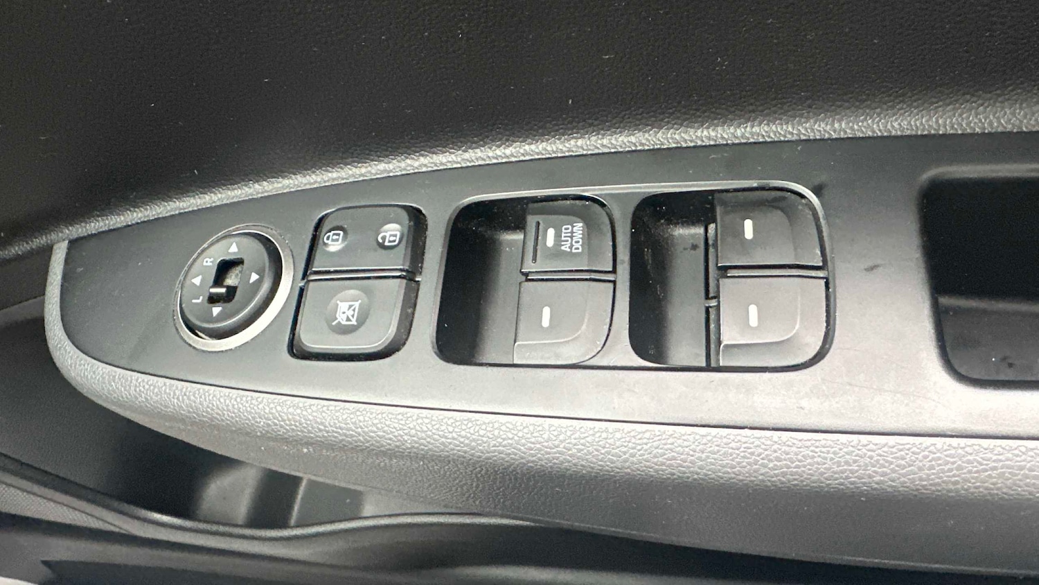 Used Hyundai i10 2018 for sale - 76401455: Photo 16