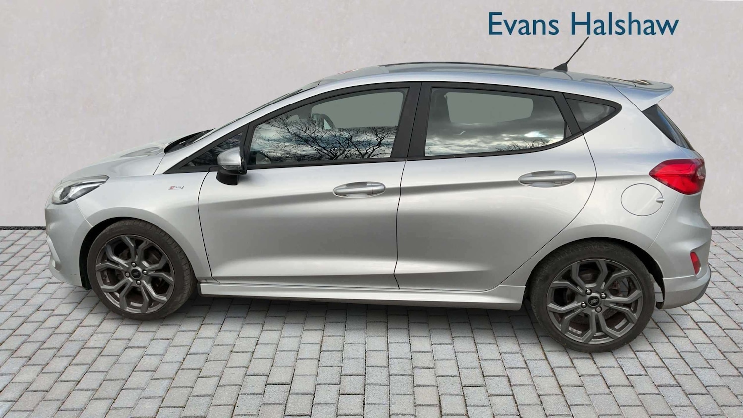 Used Ford Fiesta 2018 for sale - 77842374: Photo 3