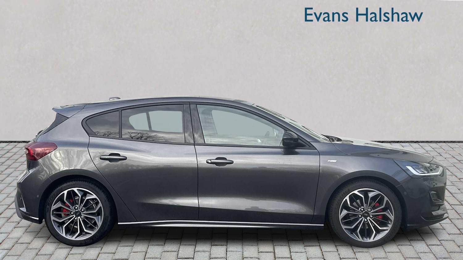 Used Ford Focus 2025 for sale - 76978839: Photo 2