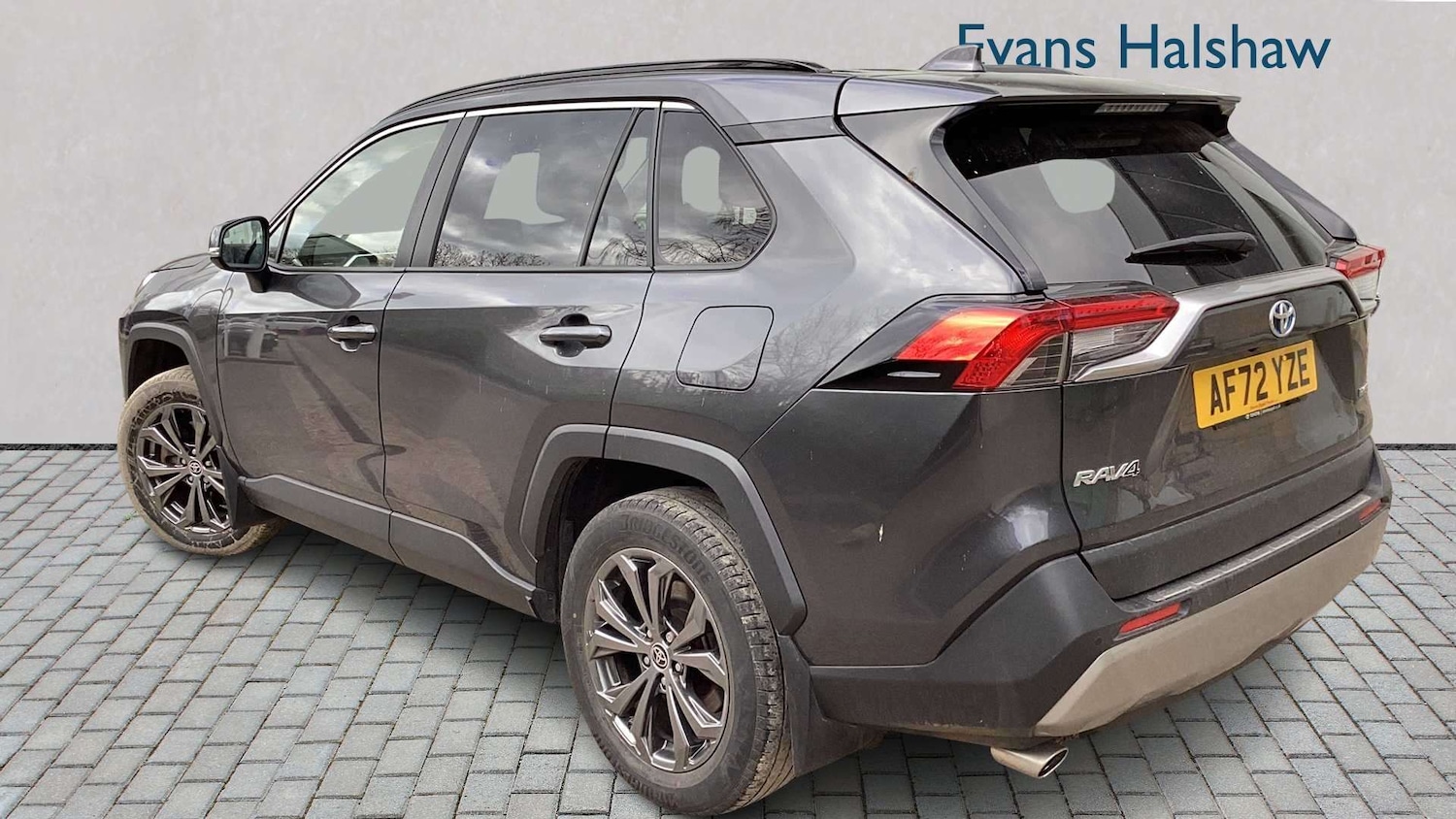 Used Toyota RAV4 2022 for sale - 78137533: Photo 2