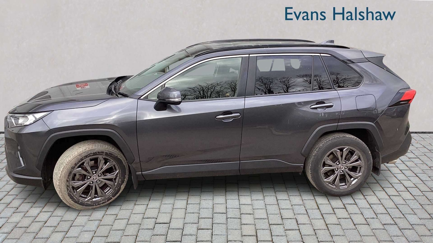 Used Toyota RAV4 2022 for sale - 78137533: Photo 3