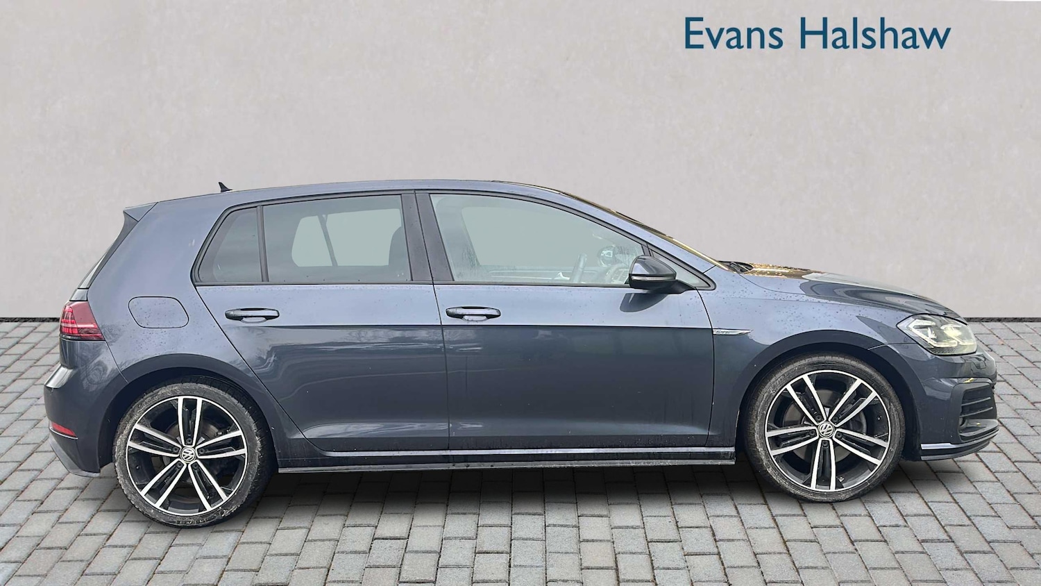 Used Volkswagen Golf 2018 for sale - 77257355: Photo 2