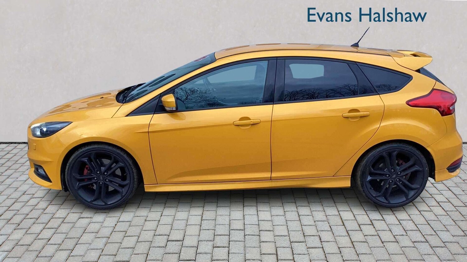 Used Ford Focus 2018 for sale - 77842461: Photo 3