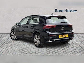 Used Volkswagen Golf 2020 for sale - 76310777: Photo 2