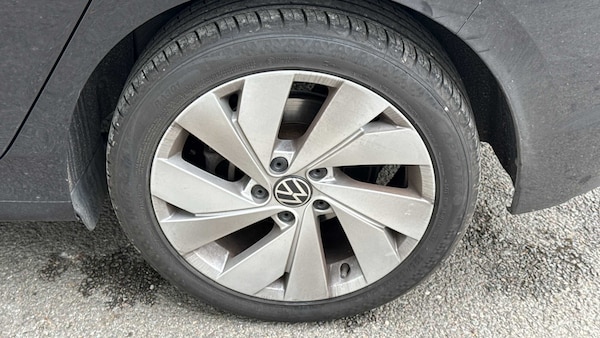 Used Volkswagen Golf 2020 for sale - 76310777: Photo 8