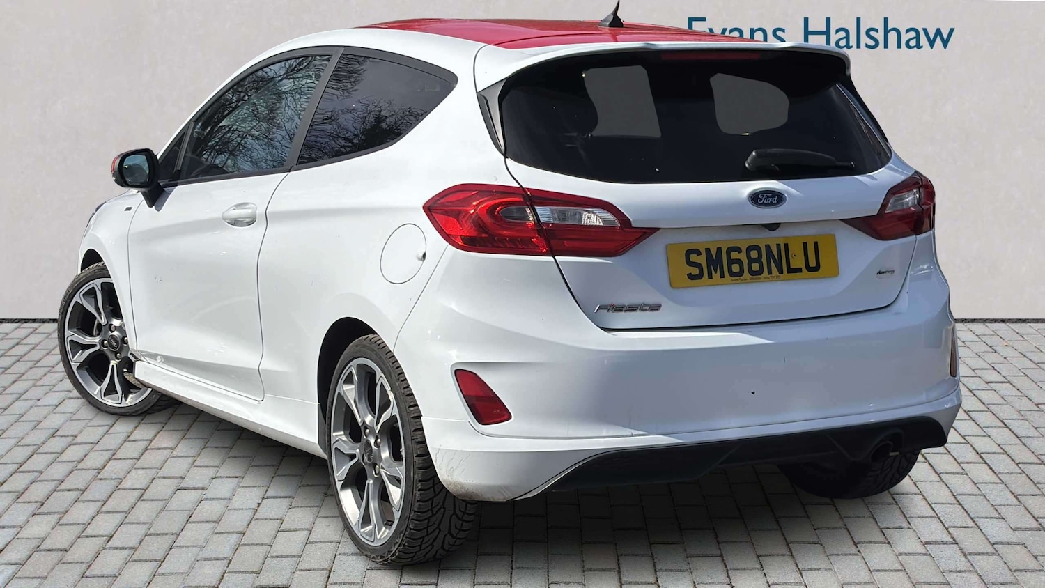 Used Ford Fiesta 2018 for sale - 77928722: Photo 2