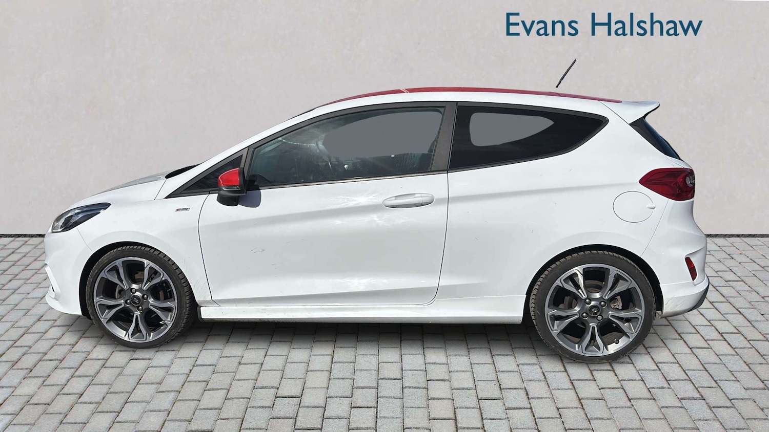 Used Ford Fiesta 2018 for sale - 77928722: Photo 3