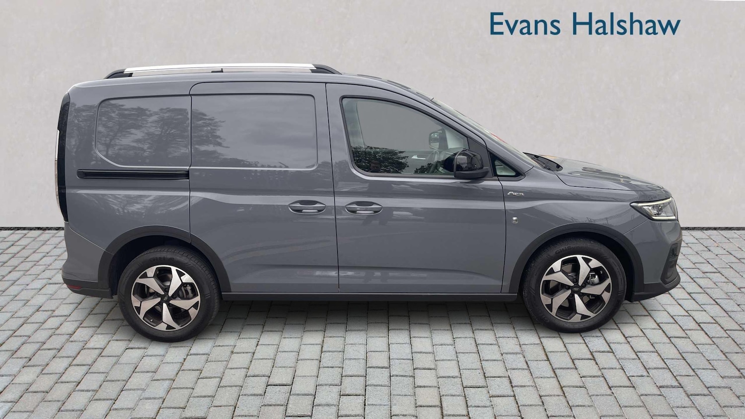 Used Ford Transit Connect 2025 for sale - 76310692: Photo 3