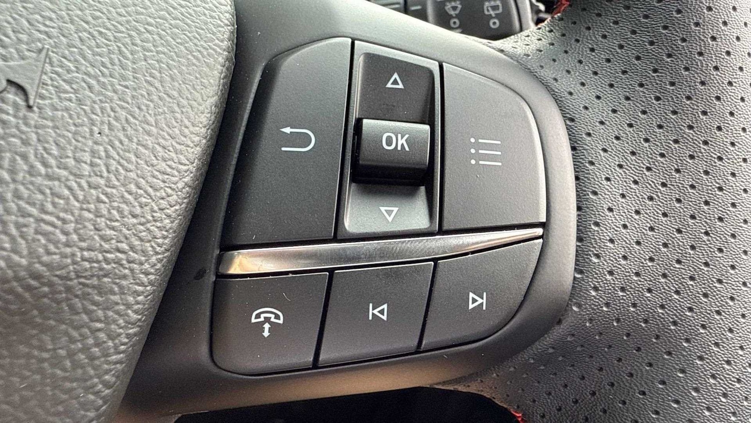 Used Ford Kuga 2025 for sale - 76460615: Photo 24