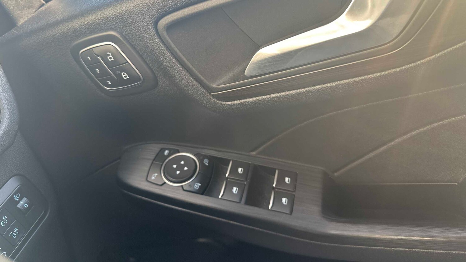 Used Ford Kuga 2022 for sale - 76648917: Photo 17