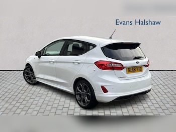 Used Ford Fiesta 2019 for sale - 76218424: Photo 2