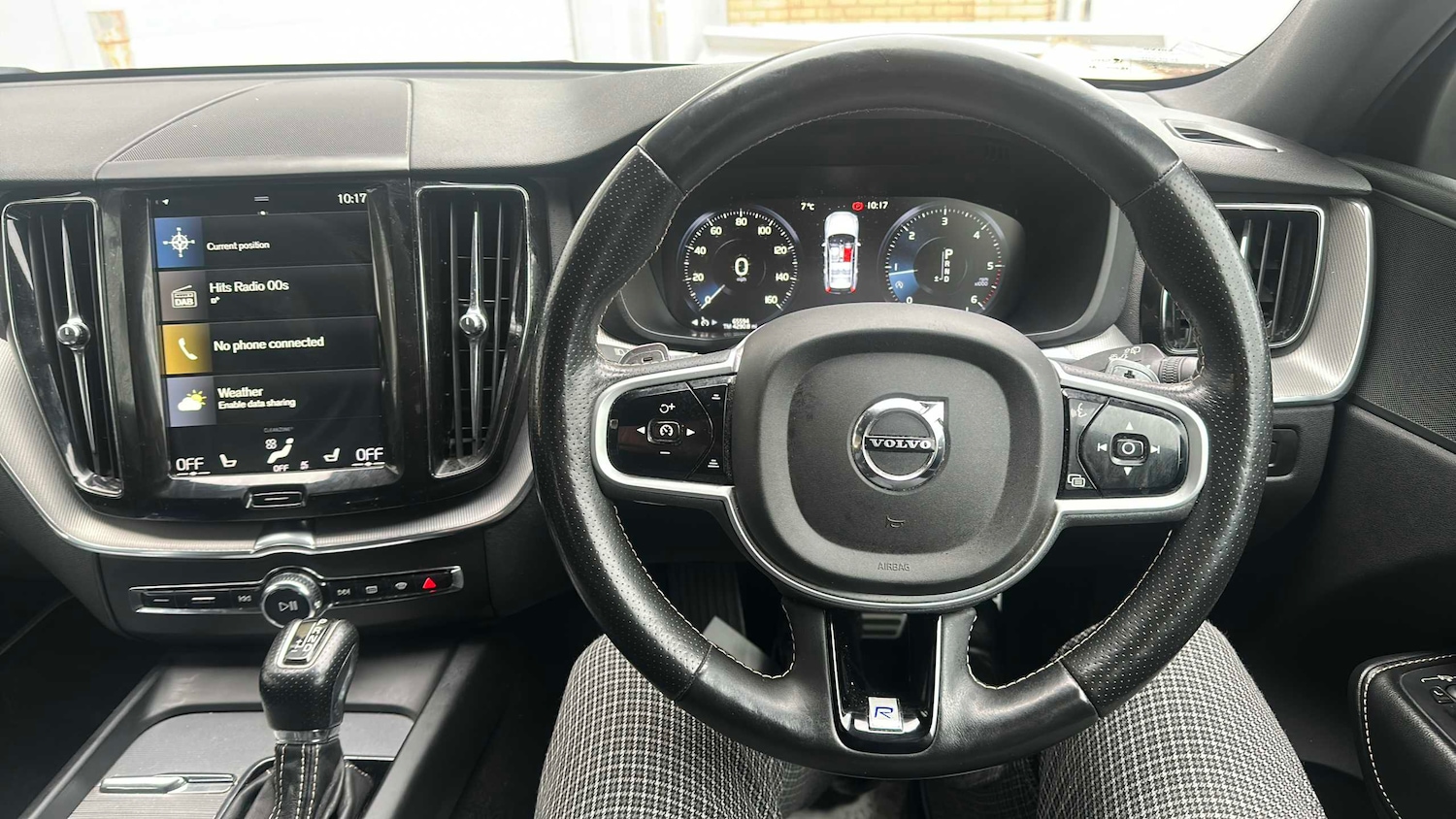 Used Volvo XC60 2018 for sale - 77648807: Photo 9