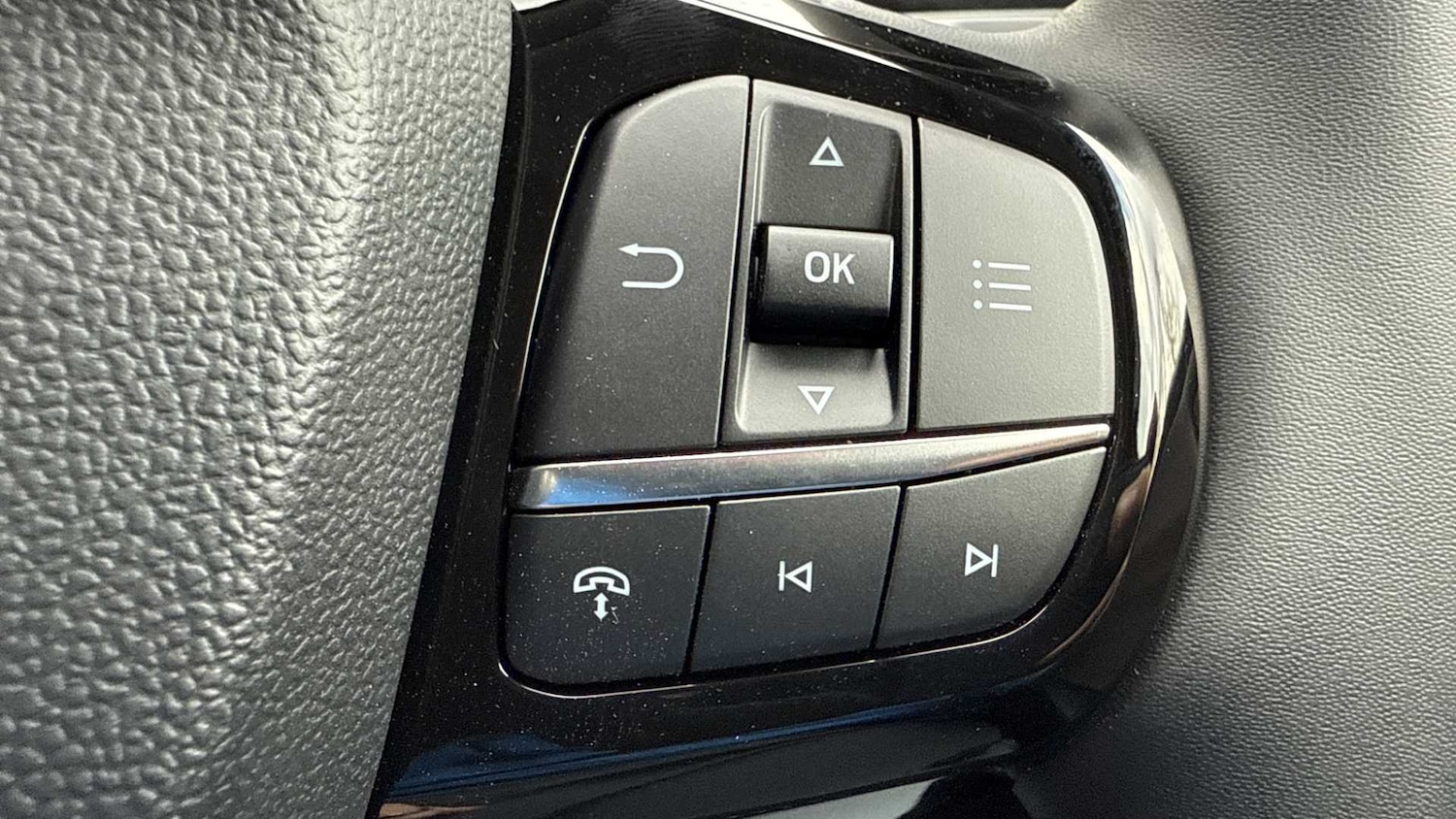 Used Ford Puma 2025 for sale - 76411359: Photo 23