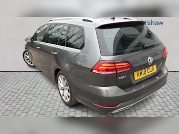 Used Volkswagen Golf 2018 for sale - 77727018: Photo