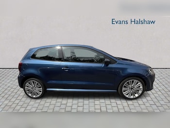 Used Volkswagen Polo 2014 for sale - 79473220: Photo