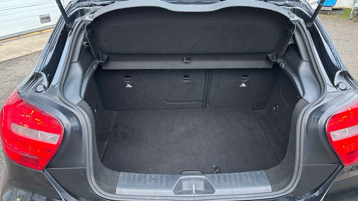 Used Mercedes-Benz A-Class 2014 for sale - 76075406: Photo 10