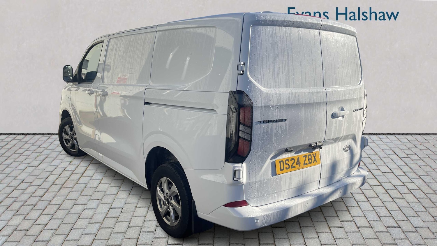 Used Ford Transit Custom 2024 for sale - 76272101: Photo 2