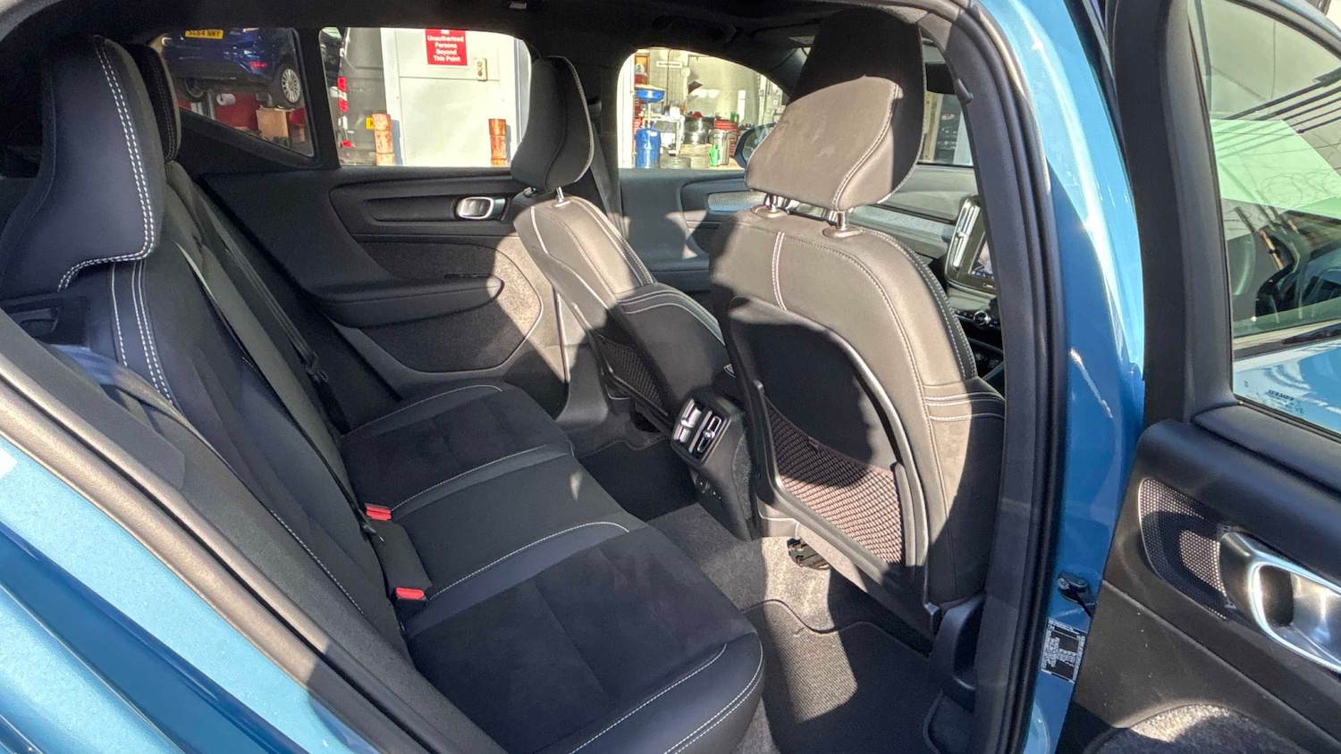 Used Volvo XC40 2025 for sale - 76827570: Photo 8