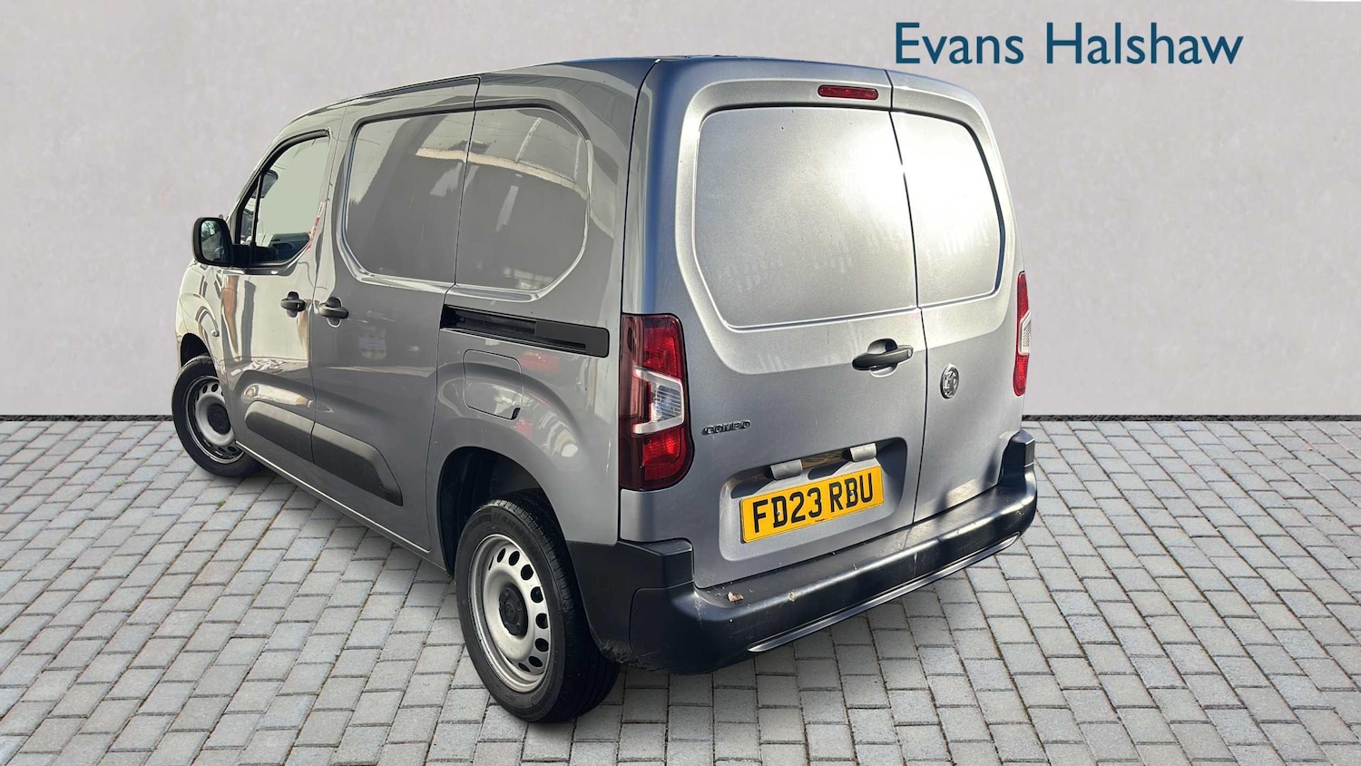 Used Vauxhall Combo 2023 for sale - 77232958: Photo 2