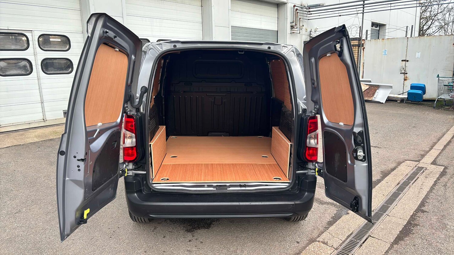 Used Vauxhall Combo 2023 for sale - 77232958: Photo 9