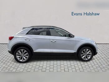 Used Volkswagen T-Roc 2020 for sale - 79648748: Photo