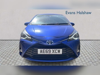 Used Toyota Yaris 2019 for sale - 79535504: Photo