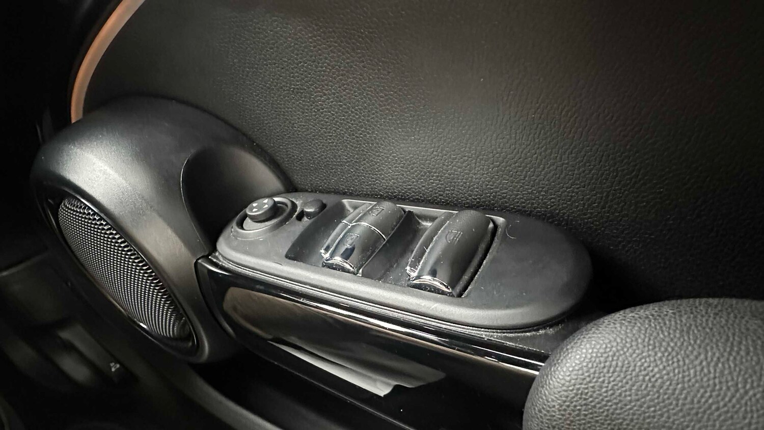 Used MINI Convertible 2022 for sale - 77219582: Photo 17