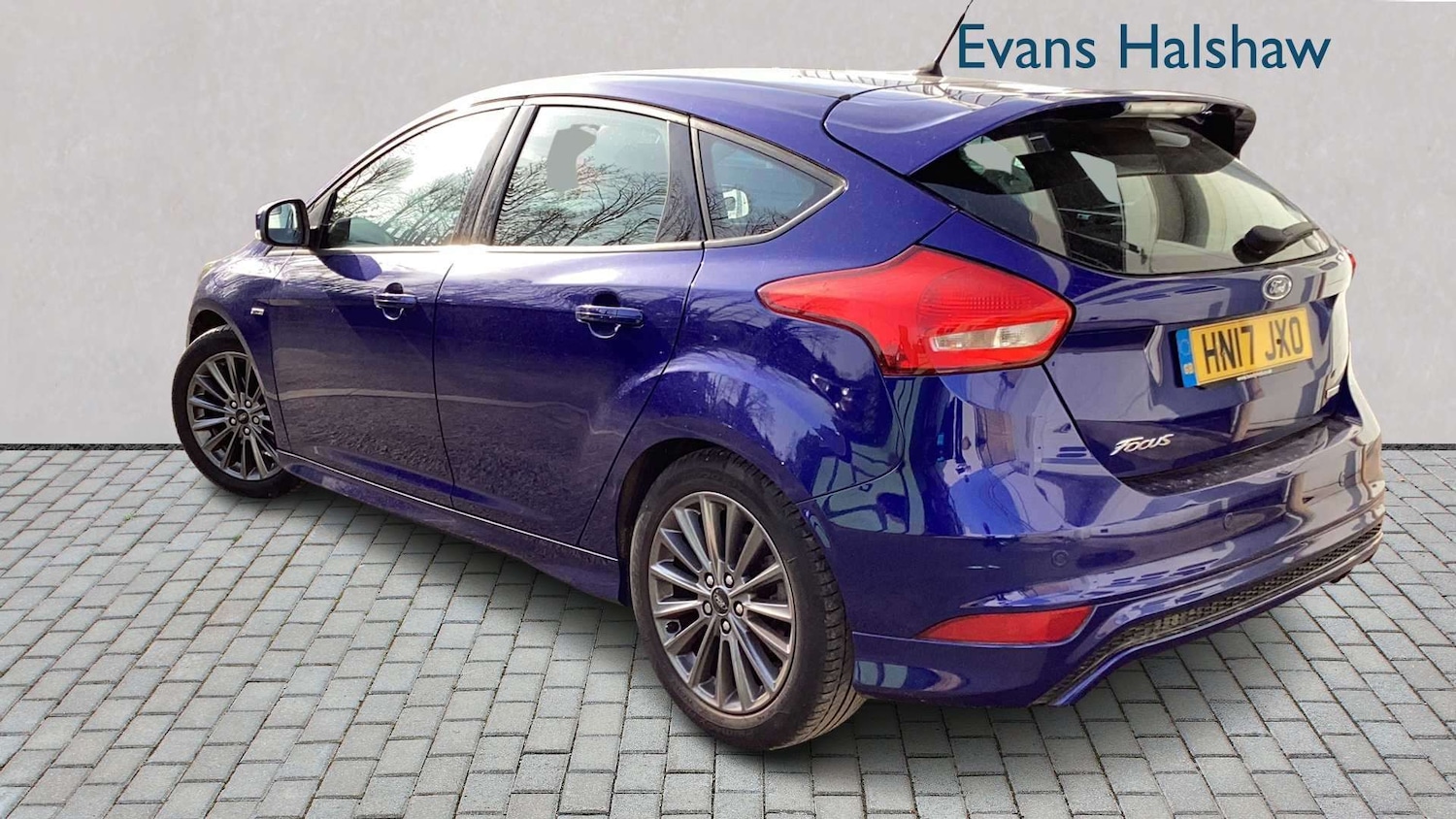 Used Ford Focus 2017 for sale - 78173894: Photo 2